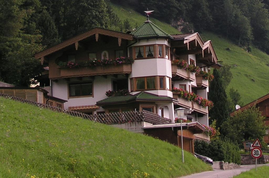 Haus Am Sonnenhang Финкенберг Экстерьер фото